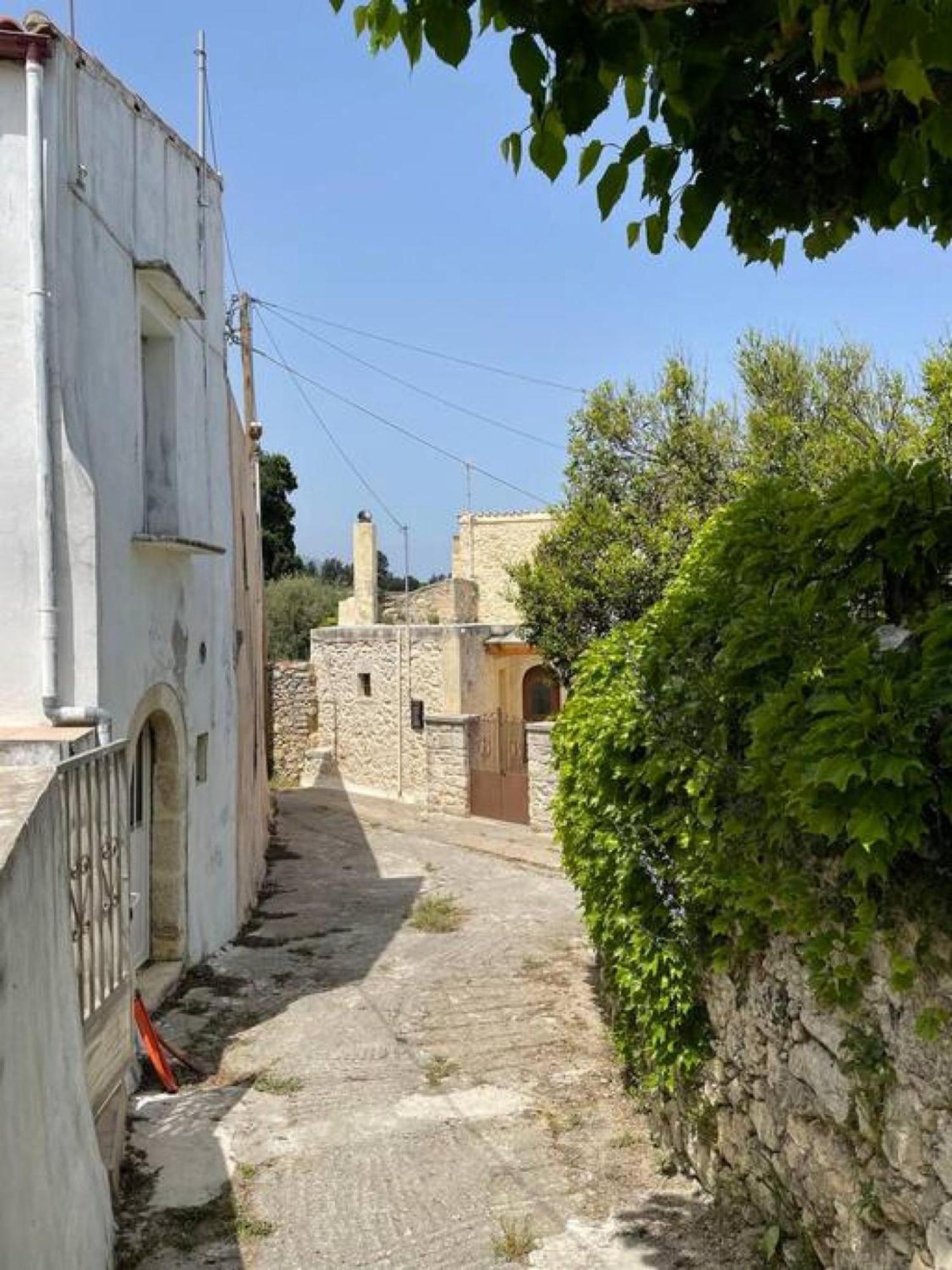 Village Little House At Roustika Exterior photo